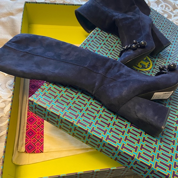 Tory Burch 👢 - Picture 2 of 6